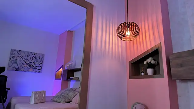 Snapshot of Lucia_Brown_ chatting on 15, 3, 2025 Lucia Brown online show from 15, 3, 2025