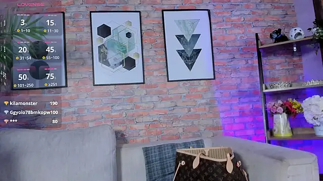 Snapshot of Lucia_Brown_ chatting on 15, 9, 2025 Lucia Brown online show from 15, 9, 2025