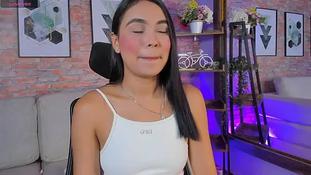 Snapshot of Lucia_Brown_ chatting on 25, 10, 2025 Lucia Brown online show from 25, 10, 2025