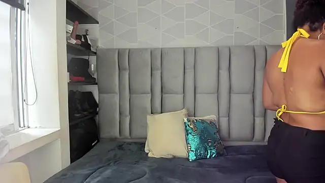 Snapshot of Natasha_rose__ chatting on 4, 12, 2025 Natasha rose online show from 4, 12, 2025