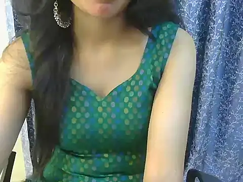 Cute Pihu01 online show from 15, 12, 2025
