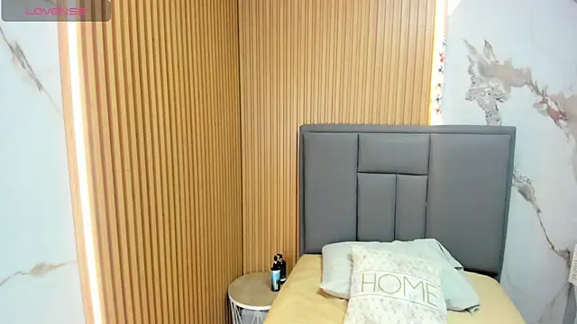 MEGANZARICK online show from 20, 11, 2025