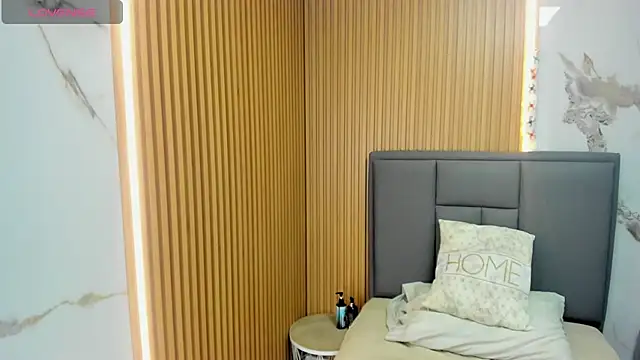 MEGANZARICK online show from 21, 11, 2025