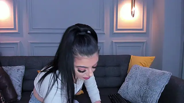 BridgitteBia online show from 26, 2, 2025