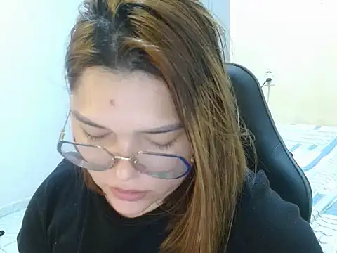 GoddessChaar online show from 1, 3, 2025