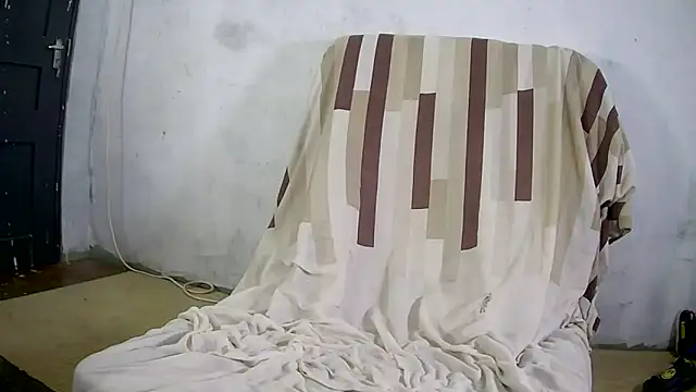 Snapshot of justyou2025 chatting on 14, 10, 2025 justyou2025 online show from 14, 10, 2025