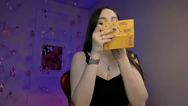 hazel sullivan online show from 28, 3, 2026