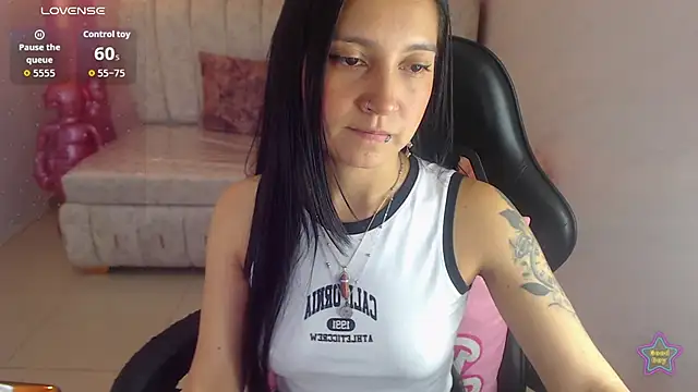 Snapshot of madhison_klain_s chatting on 24, 6, 2026 madhison klain s online show from 24, 6, 2026