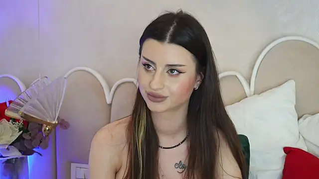 Snapshot of Alice_Voss chatting on 16, 4, 2026 Alice Voss online show from 16, 4, 2026