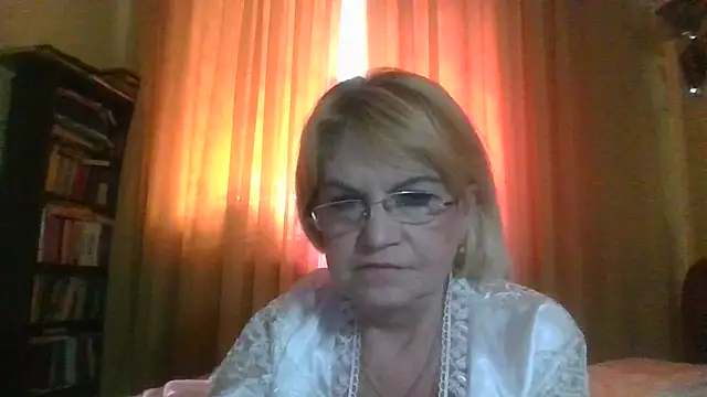 Snapshot of Heidi-Helga chatting on 27, 2, 2025 Heidi-Helga online show from 27, 2, 2025