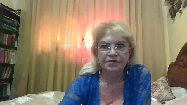 Snapshot of Heidi-Helga chatting on 17, 3, 2025 Heidi-Helga online show from 17, 3, 2025