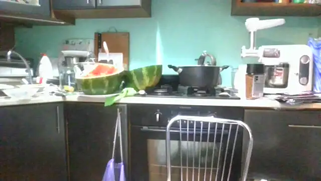 Snapshot of Heidi-Helga chatting on 10, 9, 2025 Heidi-Helga online show from 10, 9, 2025