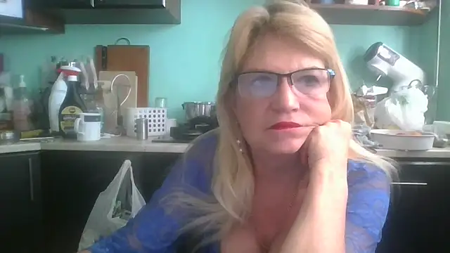 Snapshot of Heidi-Helga chatting on 23, 9, 2025 Heidi-Helga online show from 23, 9, 2025