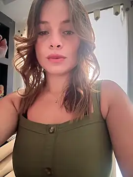 Snapshot of gynna_kimera chatting on 22, 10, 2025 gynna kimera online show from 22, 10, 2025