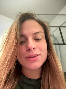 Snapshot of gynna_kimera chatting on 18, 12, 2025 gynna kimera online show from 18, 12, 2025