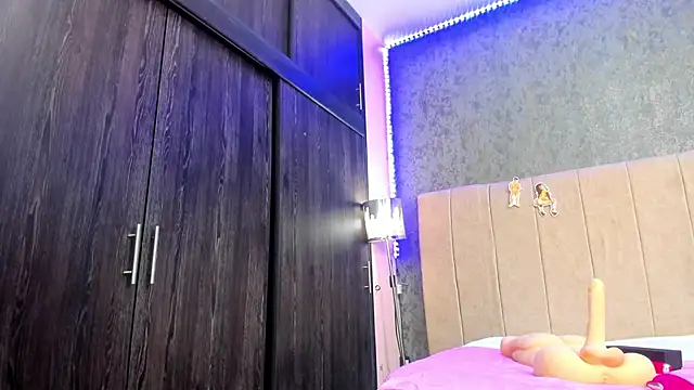 ava-am online show from 6, 11, 2025