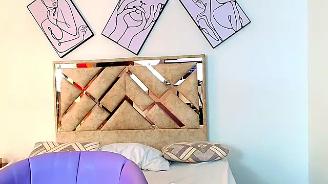 ZaraRousse online show from 11, 10, 2025