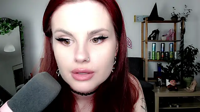 Della Ideal online show from 28, 9, 2025