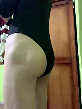 Femboylili online show from 15, 1, 2026