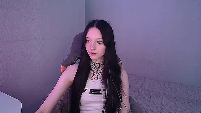 mefwhore online show from 13, 10, 2025