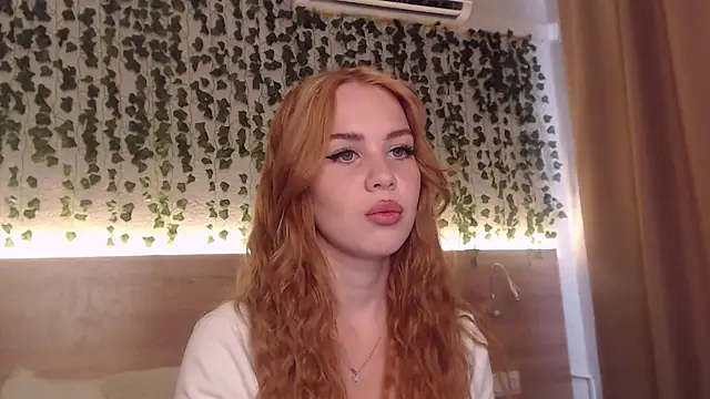 Snapshot of IvyAngel chatting on 3, 7, 2026 IvyAngel online show from 3, 7, 2026