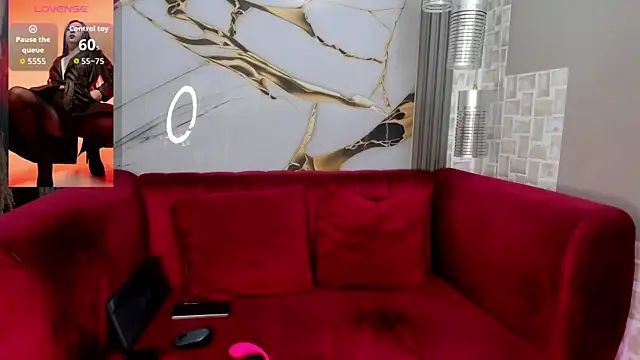 Bella williamss  online show from 13, 4, 2026