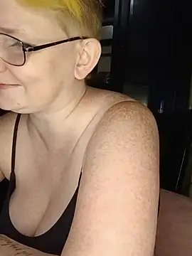 Snapshot of Mellyjellygoddess420 chatting on 7, 6, 2026 Mellyjellygoddess420 online show from 7, 6, 2026
