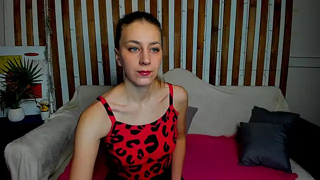 Ellen Ross online show from 15, 3, 2025