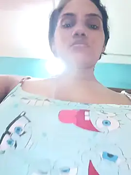 Laurabutt online show from 12, 10, 2025