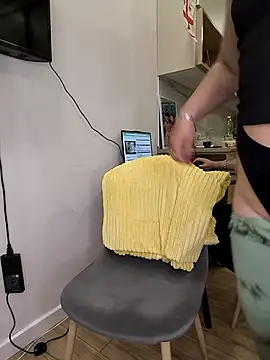 Snapshot of _KissMyAss_ chatting on 24, 4, 2026 KissMyAss online show from 24, 4, 2026