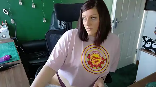 Snapshot of CurvyNolaMILFx chatting on 13, 3, 2025 CurvyNolaMILFx online show from 13, 3, 2025