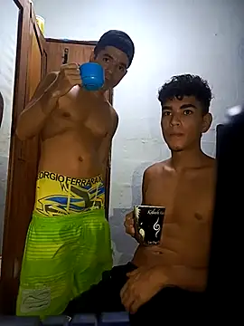 Snapshot of twinks_28 chatting on 18, 3, 2025 twinks 28 online show from 18, 3, 2025