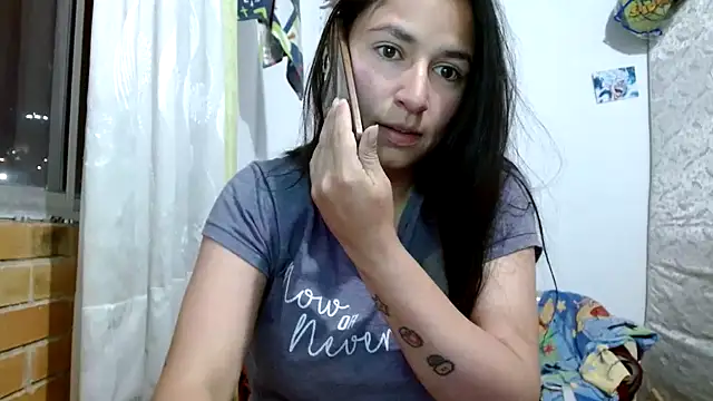 Escarcha-blue online show from 7, 11, 2025