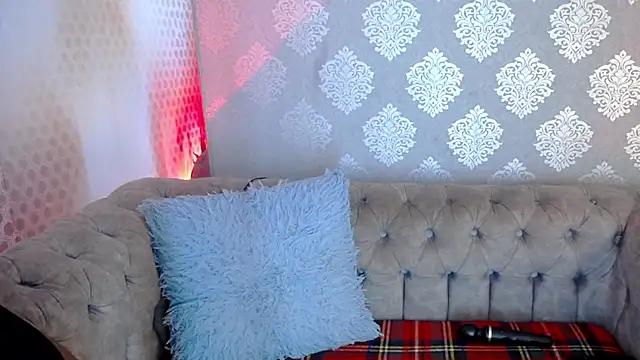Snapshot of Agata_Grubisic chatting on 12, 7, 2026 Agata Grubisic online show from 12, 7, 2026