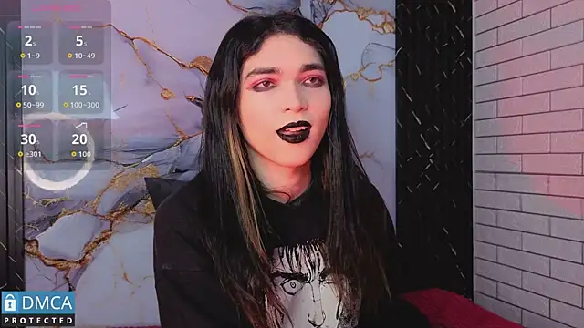 MaeveKuro online show from 25, 5, 2026