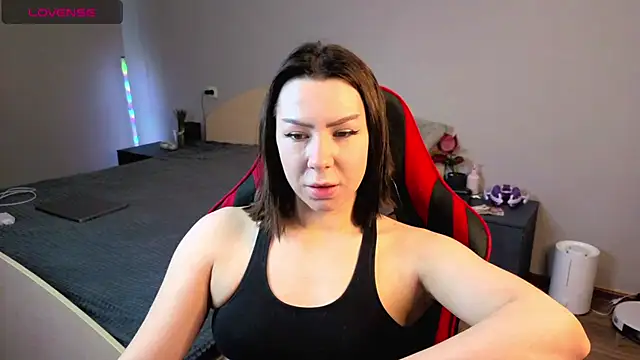 Snapshot of meganluss chatting on 20, 2, 2026 meganluss online show from 20, 2, 2026