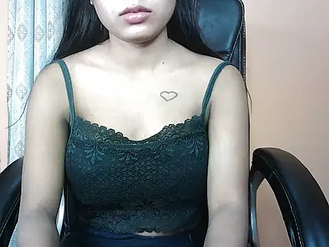 Snapshot of Mahi_DarlingS chatting on 11, 3, 2025 Mahi DarlingS online show from 11, 3, 2025