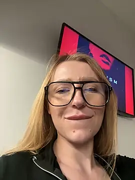 Snapshot of EvaBrooklyn chatting on 28, 2, 2025 EvaBrooklyn online show from 28, 2, 2025