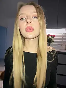 Snapshot of EvaBrooklyn chatting on 13, 3, 2025 EvaBrooklyn online show from 13, 3, 2025