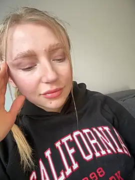 Snapshot of EvaBrooklyn chatting on 14, 3, 2025 EvaBrooklyn online show from 14, 3, 2025