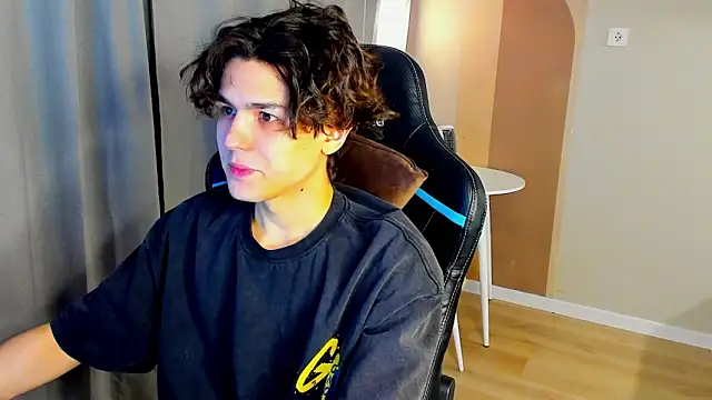 TravisRevas online show from 28, 2, 2026