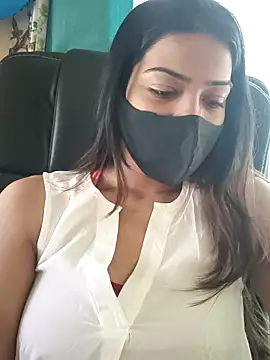 Snapshot of CRAZY__BITE chatting on 28, 11, 2025 CRAZY BITE online show from 28, 11, 2025