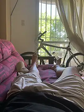 Snapshot of shuki0101 chatting on 10, 3, 2025 shuki0101 online show from 10, 3, 2025