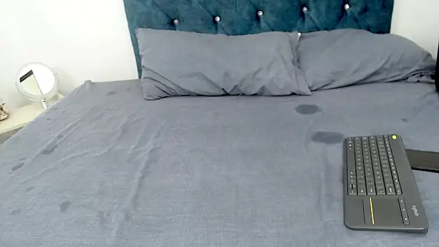 AriaBliss  online show from 4, 3, 2025