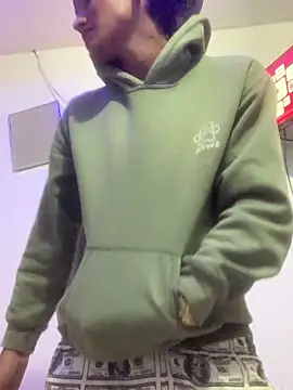 Babyalienqm online show from 18, 4, 2026