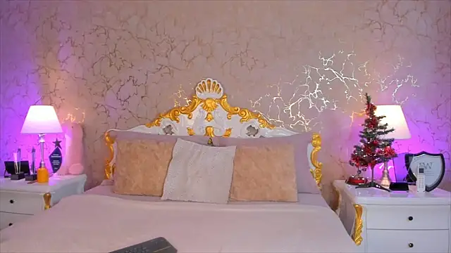 ScarlettWallace online show from 22, 12, 2025