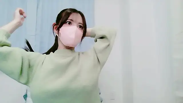 Snapshot of NANA_7 chatting on 17, 12, 2025 NANA 7 online show from 17, 12, 2025