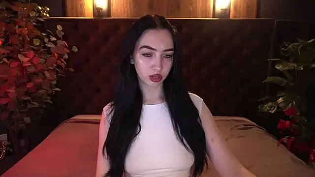 WildKittenX  online show from 9, 4, 2026