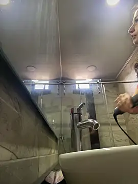 Mila LS online show from 14, 12, 2025