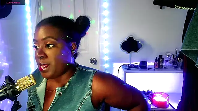 lovelyenigma365 online show from 15, 1, 2026